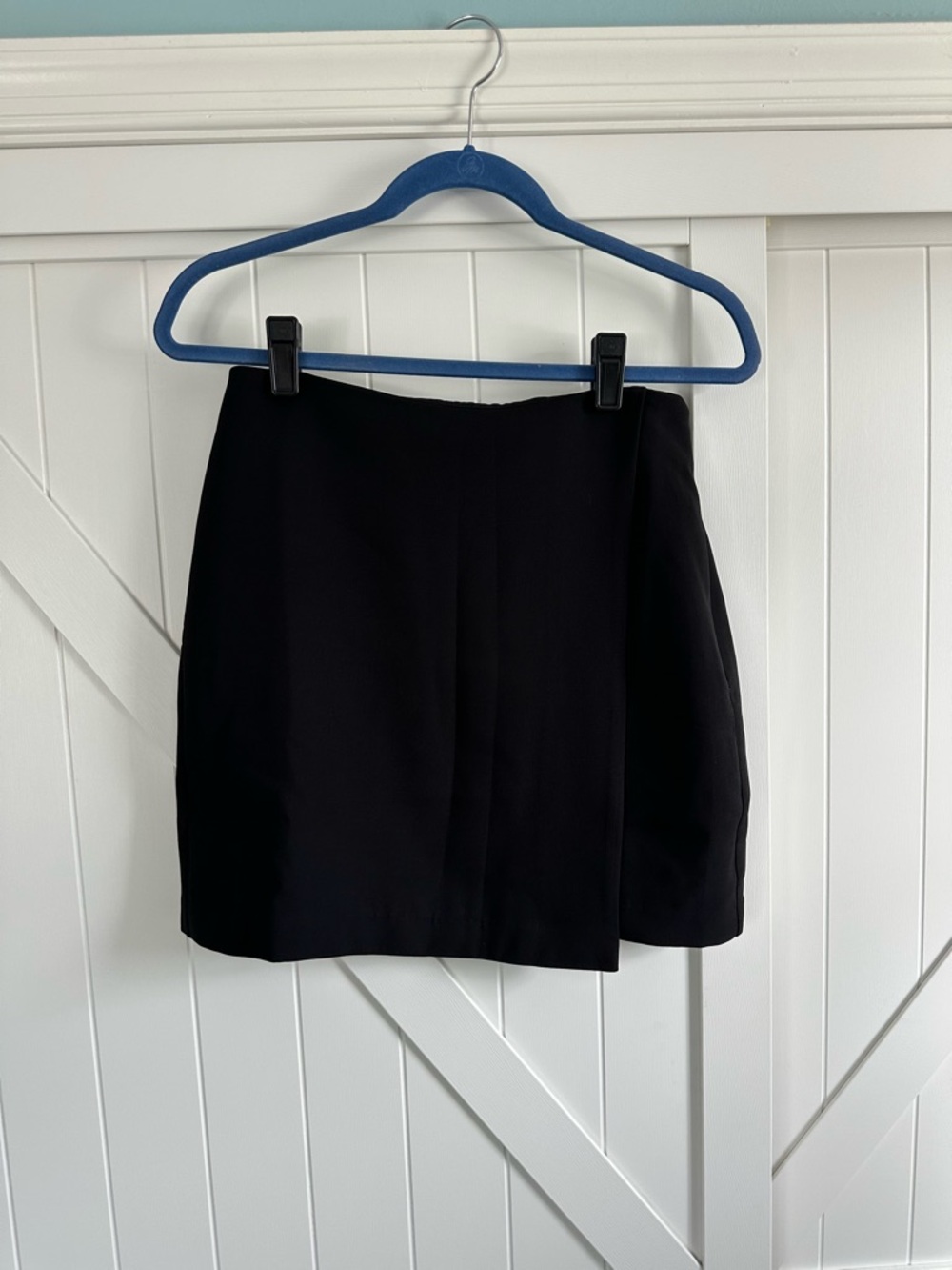 NWT LOFT Versa Black Faux Wrap Mini Skirt Size 0 Side Zip Career Holdiay